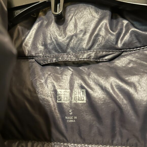 Uniqlo Down Puffer Jacket Mens Small Black Lightweight Packable Long Sleeve - Picture 5 of 6